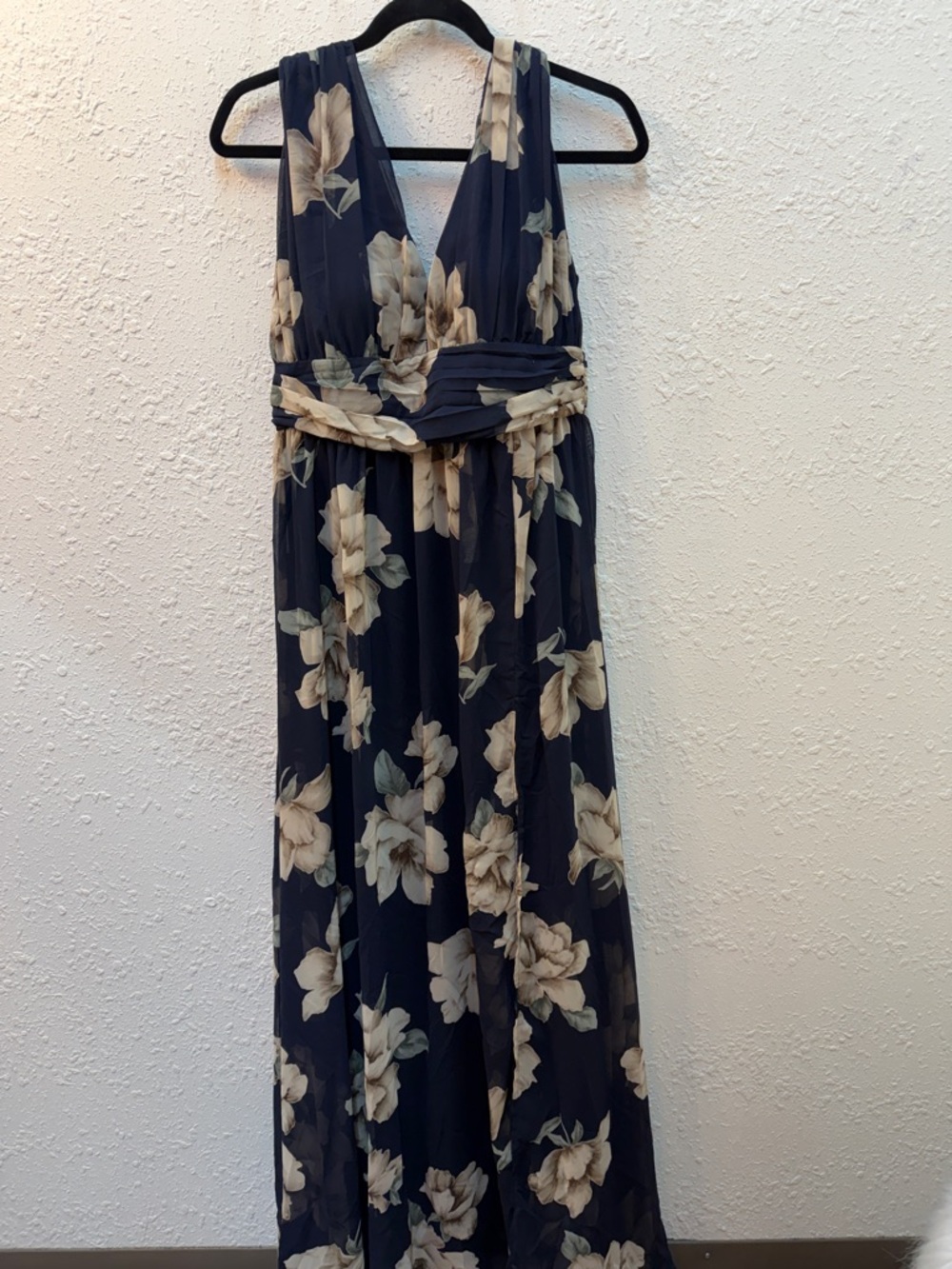 Lulu’s Navy Floral V-Neck Maxi Dress Sz L